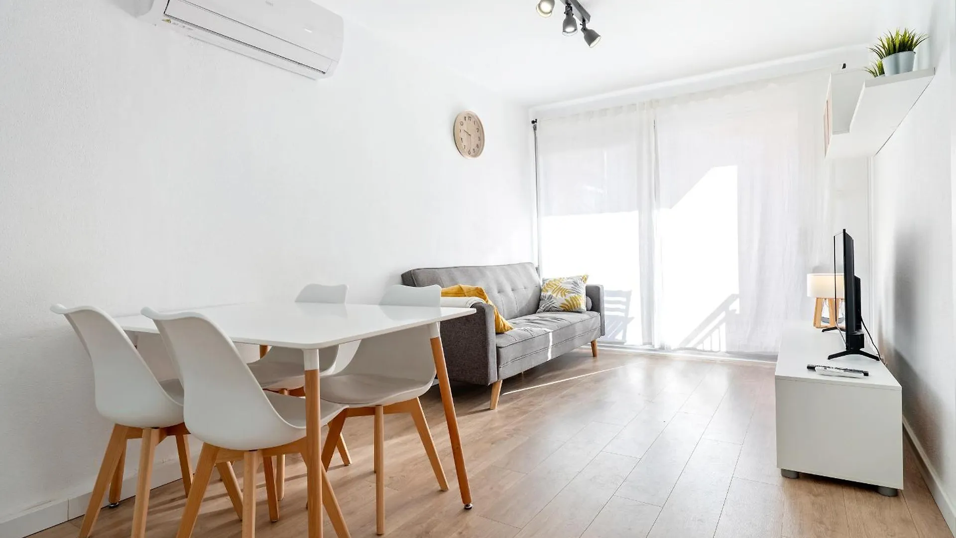 Apartman Hauzify I Apartament La Ponderosa Cambrils